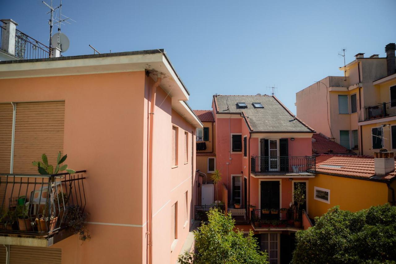 Suite Contemporanea Tra Le Vie Storiche Монелья Экстерьер фото